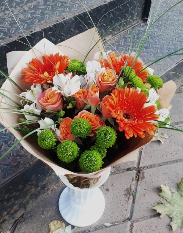 Букет цветов из: Герберы, Хризантемы, Альстромерии и Розы в Дроздово