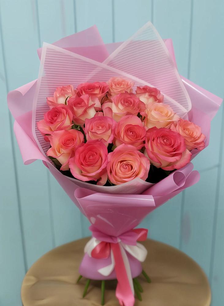 Букет 15 Розовых роз Равель в Дроздово
