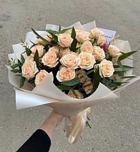 Букет Кремовые розы Латте в Дроздово