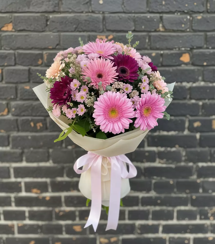 Букет цветов из: Герберы и Хризантемы в Дроздово