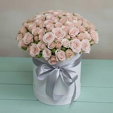 Цветочная композиция из Розы в шляпной коробке в Дроздово