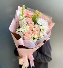 Букет цветов из:  Хризантемы и Розы в Дроздово