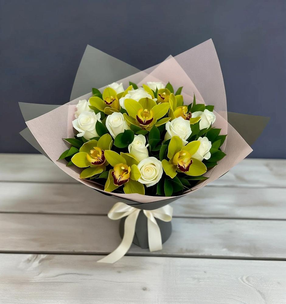 Букет цветов из: Орхидеи и Розы в Дроздово