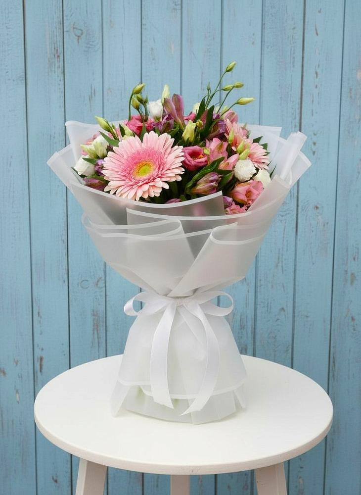 Букет цветов из: Герберы, Альстромерии и Лизиантусы в Дроздово