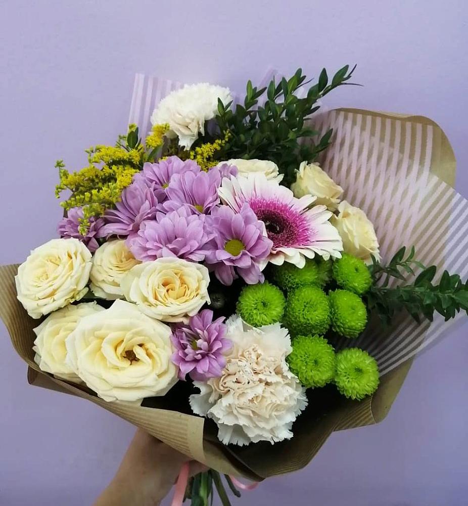 Букет цветов из: Хризантемы, Розы, Гвоздики и Герберы в Дроздово