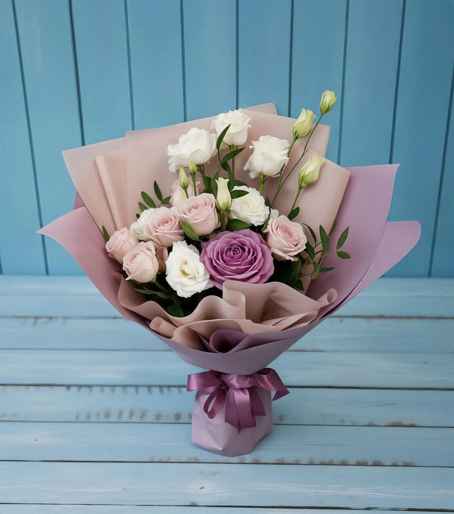 Букет цветов из: Розы и Лизиантусы в Дроздово